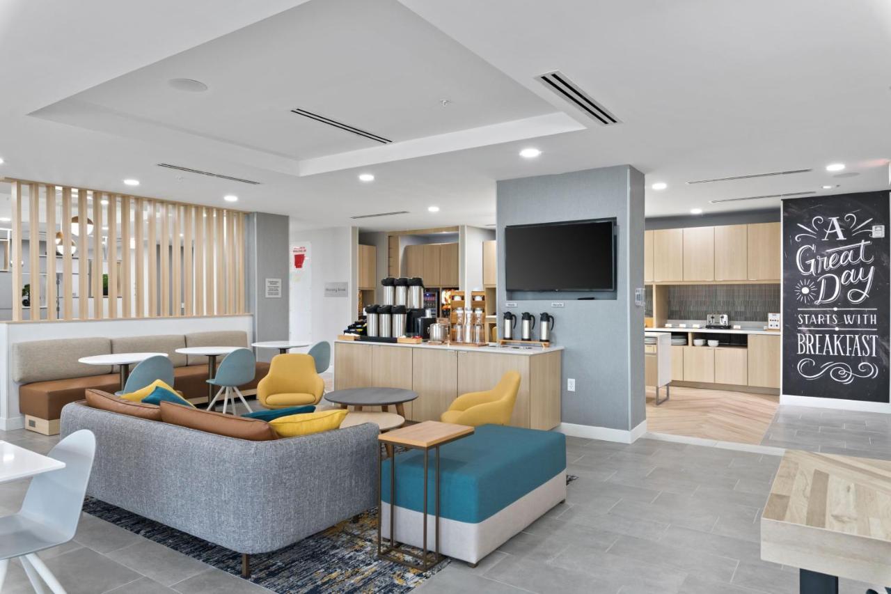 Towneplace Suites By Marriott White Hall Esterno foto